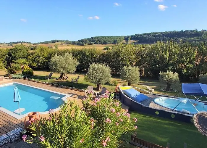 Le Bellevue A 82400 Tarn & Garonne 펜션 *